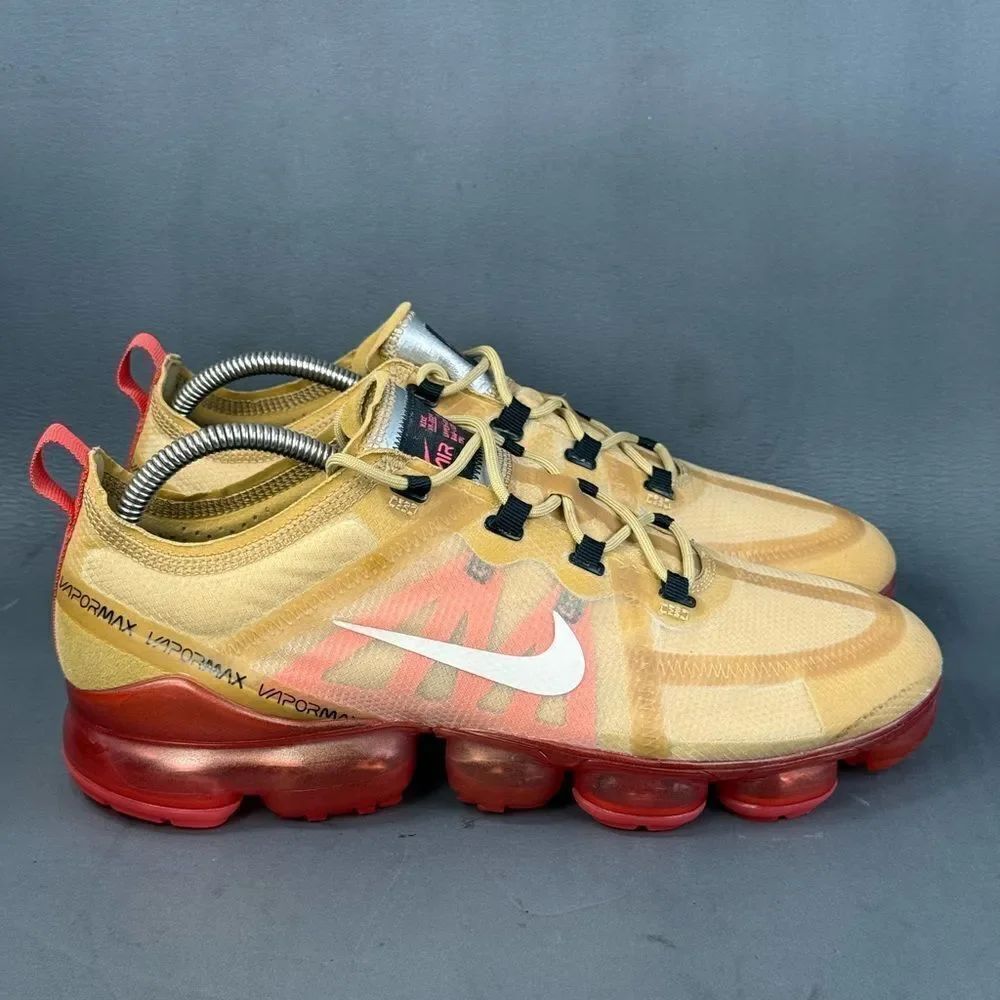 Nike Air VaporMax 2019 Club Gold Ember Glow athletic sneaker shoes men’s 10.5